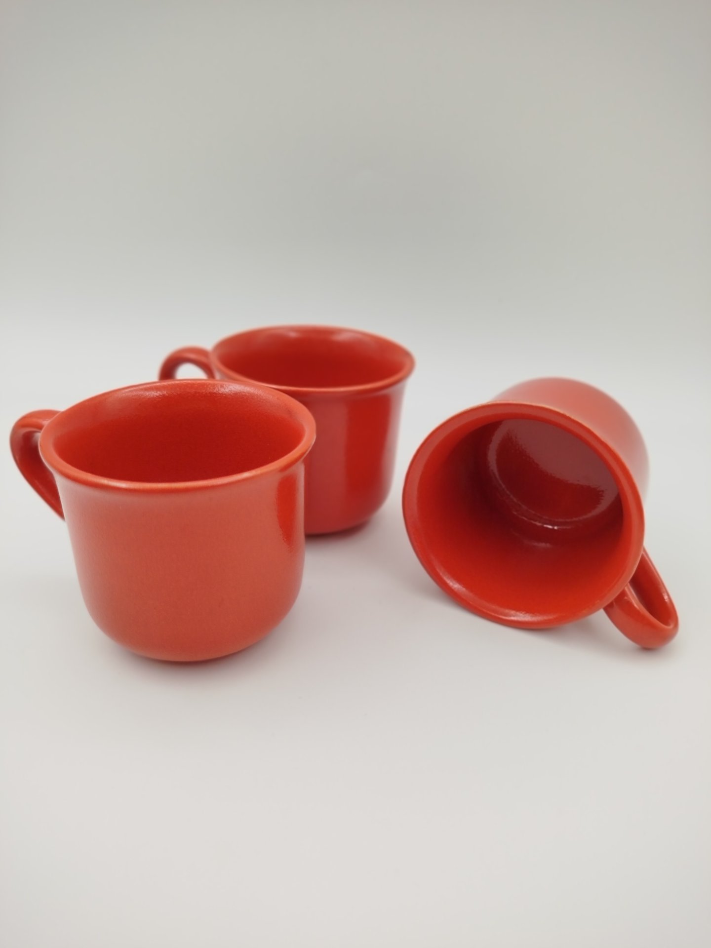 Набор из 3-х кофейных пар красного оттенка
