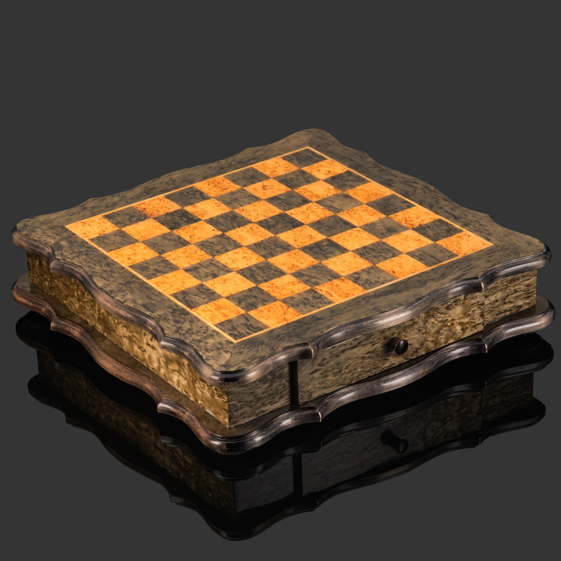 Шахматы, дерево, карельская береза, шлифовка, паркетри, морение, Российская Федерация, 2025 г.