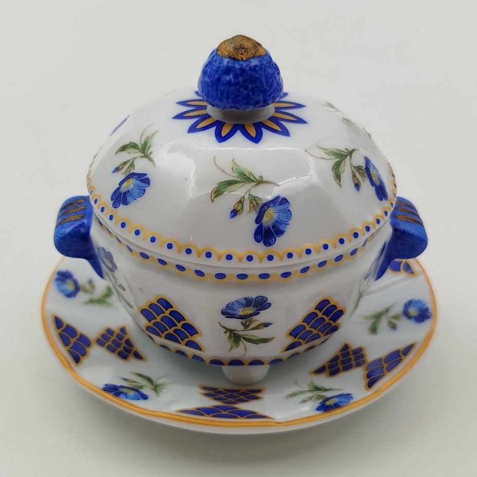 Солонка в виде супницы (миниатюрная) с изображением синих цветов,  "Porcelain Art" (PA), фарфор, деколь, Европа, 1970-2000 гг.