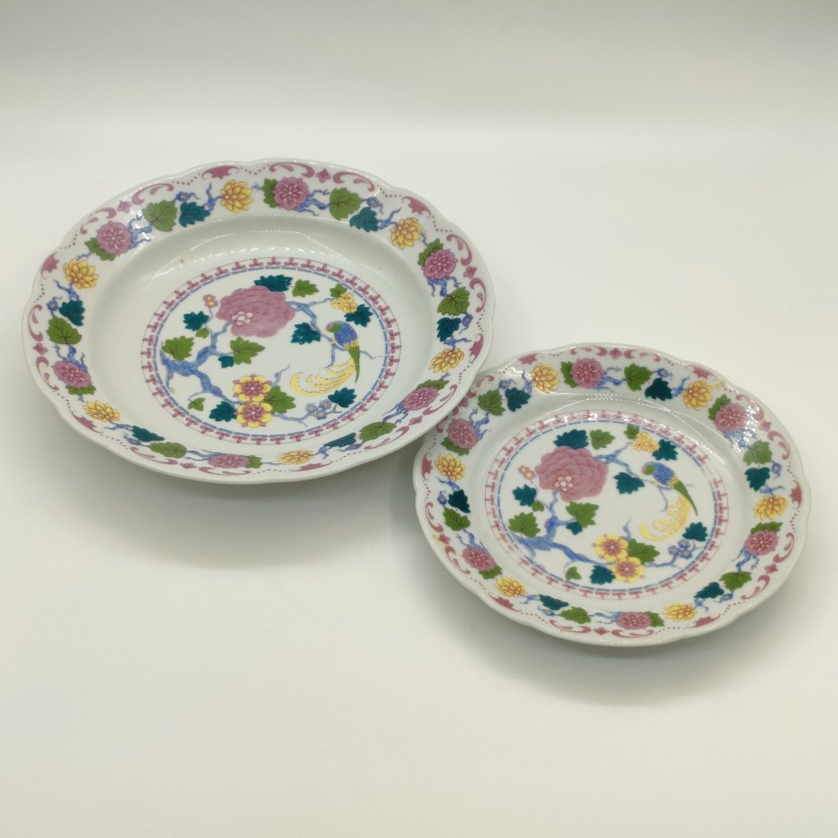 Набор из десертной и суповой тарелок "Райские птицы", выполненных в восточном стиле, фарфор, деколь, Kahla, ГДР, 1968-1987 гг.