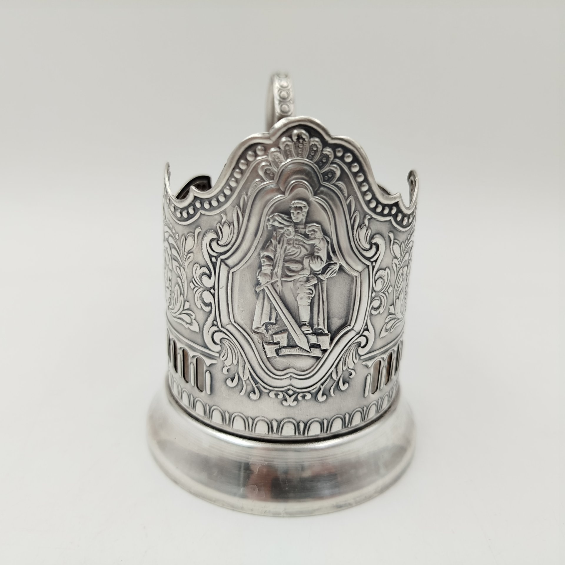Подстаканник "Воин-освободитель", мНЦ (медь-никель-цинк), Кольчугинский завод цветных металлов, СССР, 1962-1980 гг.