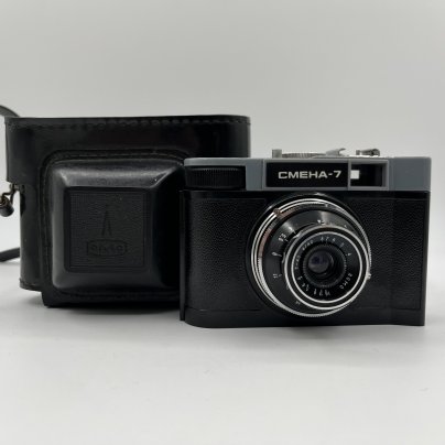 Фотоаппарат "Смена-7" в оригинальном футляре, ЛОМО (Ленинградское оптико-механическое объединение)