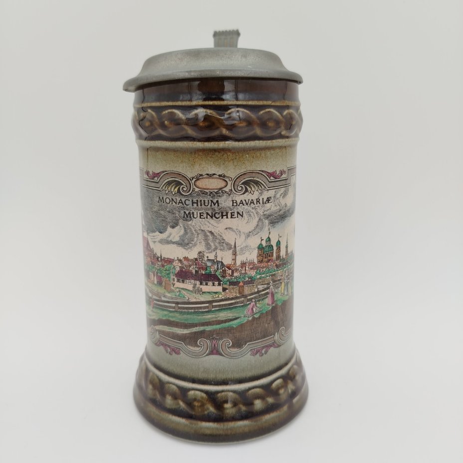 Кружка пивная с крышкой  "Monachium Bavaria Muenchen", керамика, деколь, глазурь, олово, Германия, 1960-1980 гг.