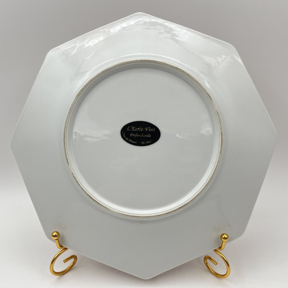 Тарелка декоративная восьмиугольной формы, украшенная изображением птиц и цветов, L'Ecrit-Vint (коммуна Профондвиль), фарфор, деколь, крытье, золочение, Бельгия, 1990-2010 гг.