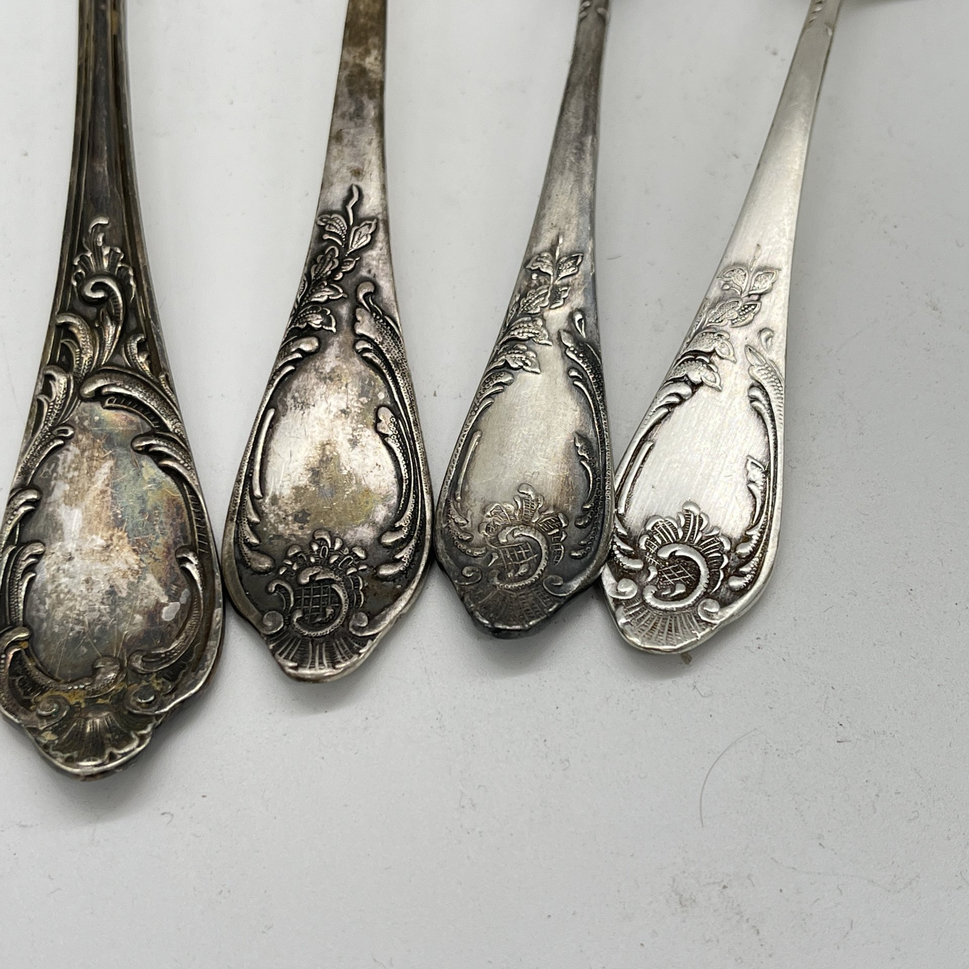 Набор из 2 столовых и 2 десертных ложек (подбор), мНЦ (медь-никель-цинк), Вольнянский завод столовых приборов им. Шевченко (ЗiШ, ЗиШ), СССР, 1970-1980 гг.