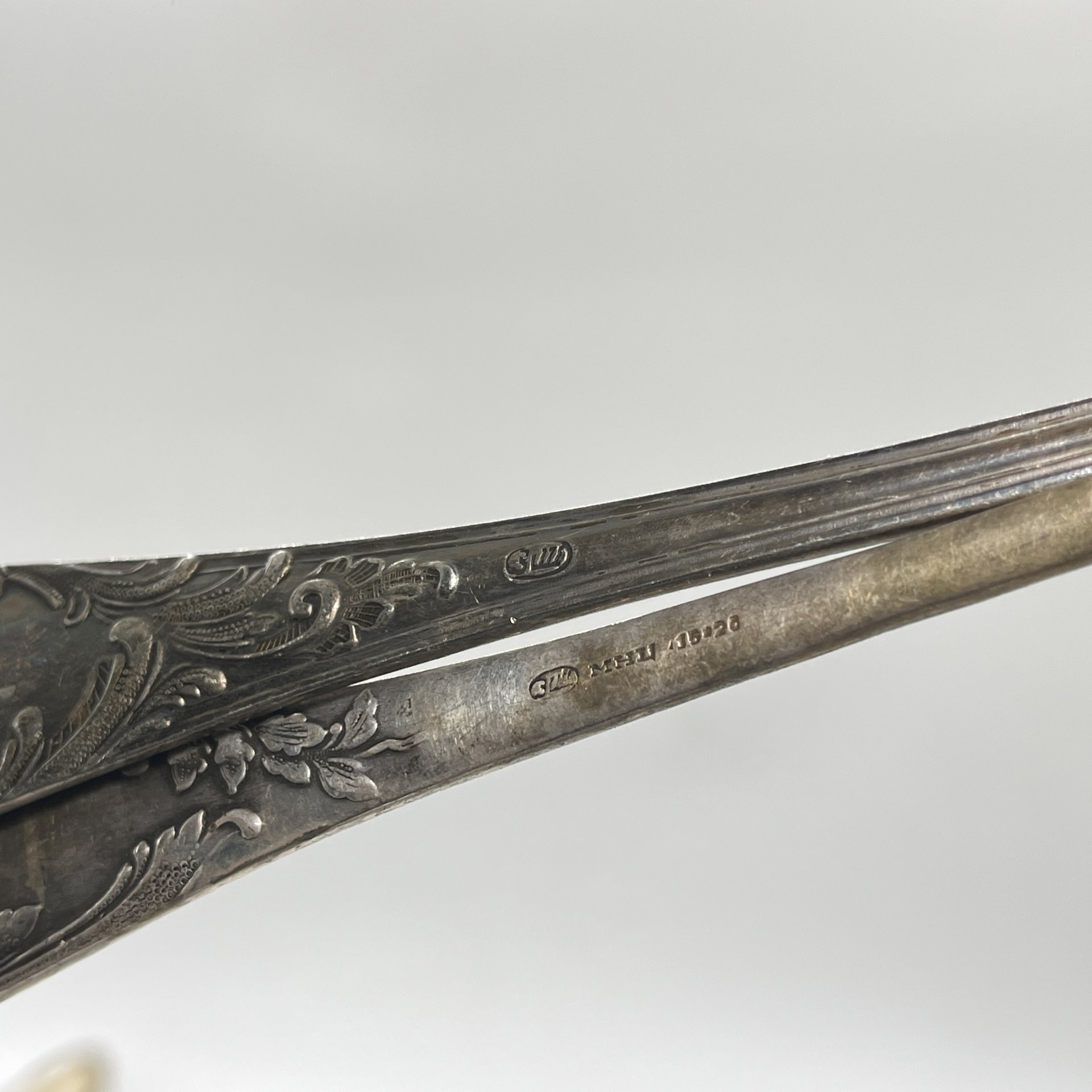 Набор из 2 столовых и 2 десертных ложек (подбор), мНЦ (медь-никель-цинк), Вольнянский завод столовых приборов им. Шевченко (ЗiШ, ЗиШ), СССР, 1970-1980 гг.