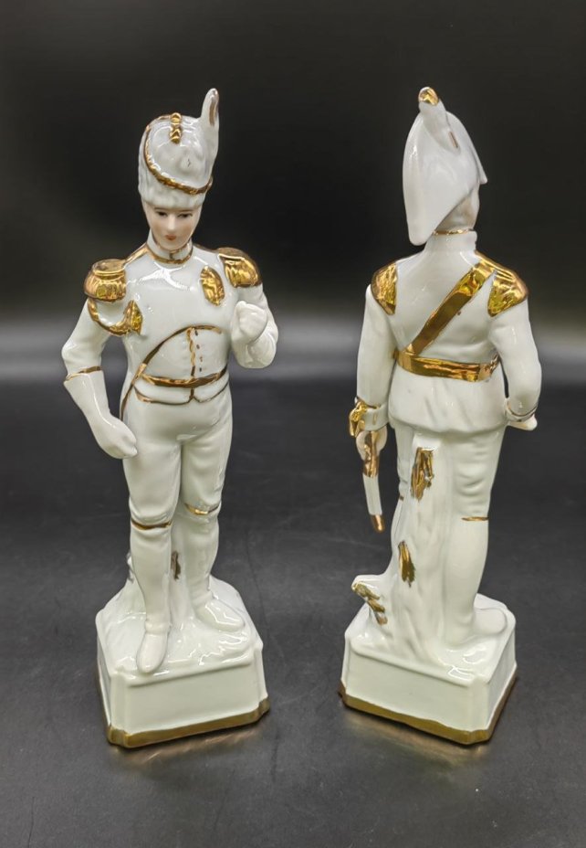 Пара статуэток "Офицеры", CDC Rococo Collection