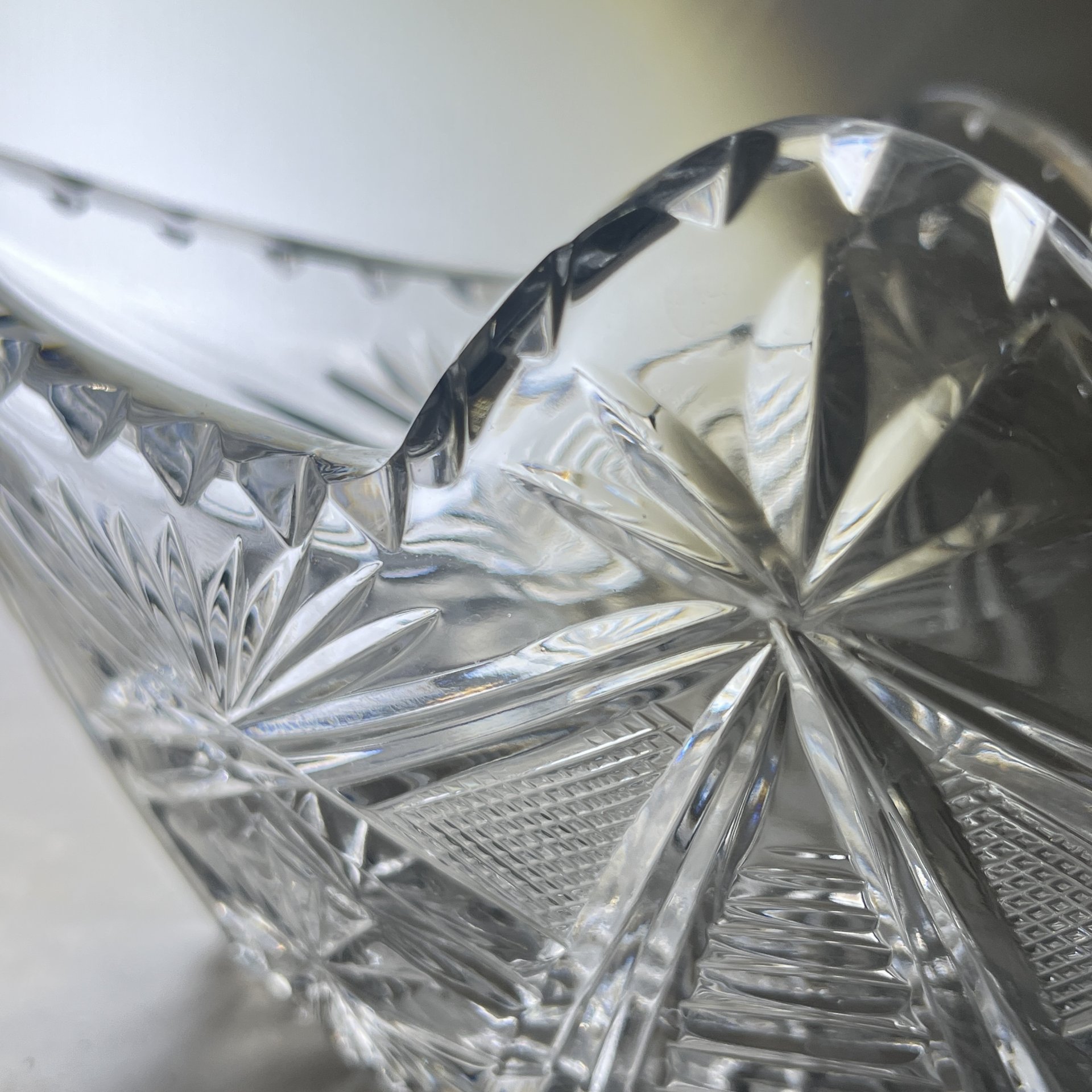 Салатник-ладья с геометрическим декором, хрусталь, пресс, СССР, 1970-1990 гг.