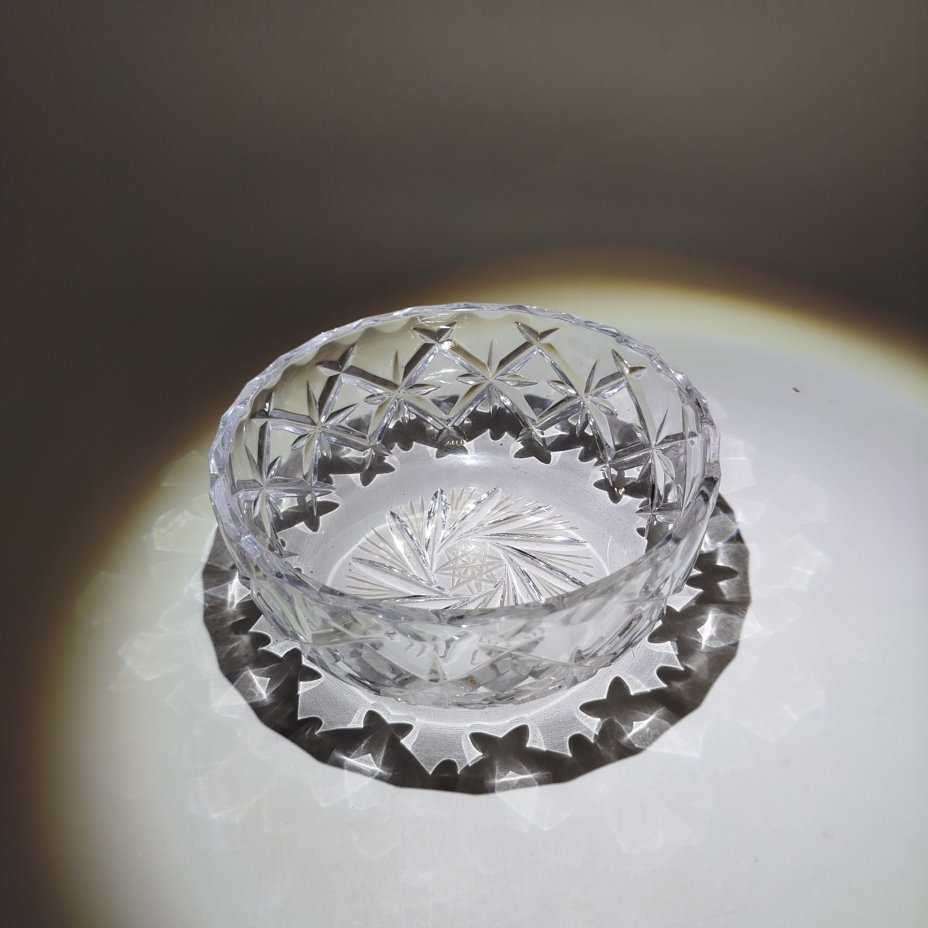 Конфетница с резным декором, хрусталь, гранение, СССР, 1970-1980 гг.