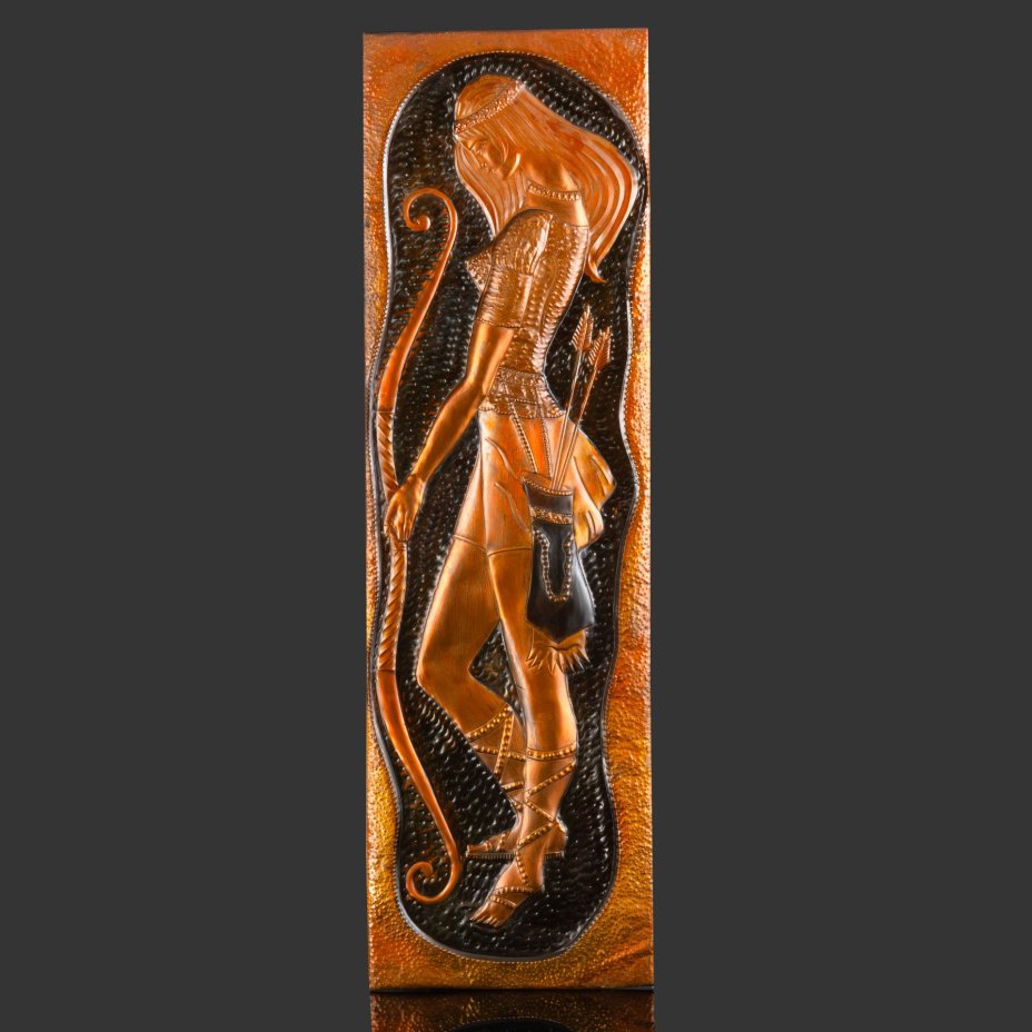Панно настенное "Девушка с луком" ("Амазонка"), металл, чеканка, СССР, 1975-1990 гг.