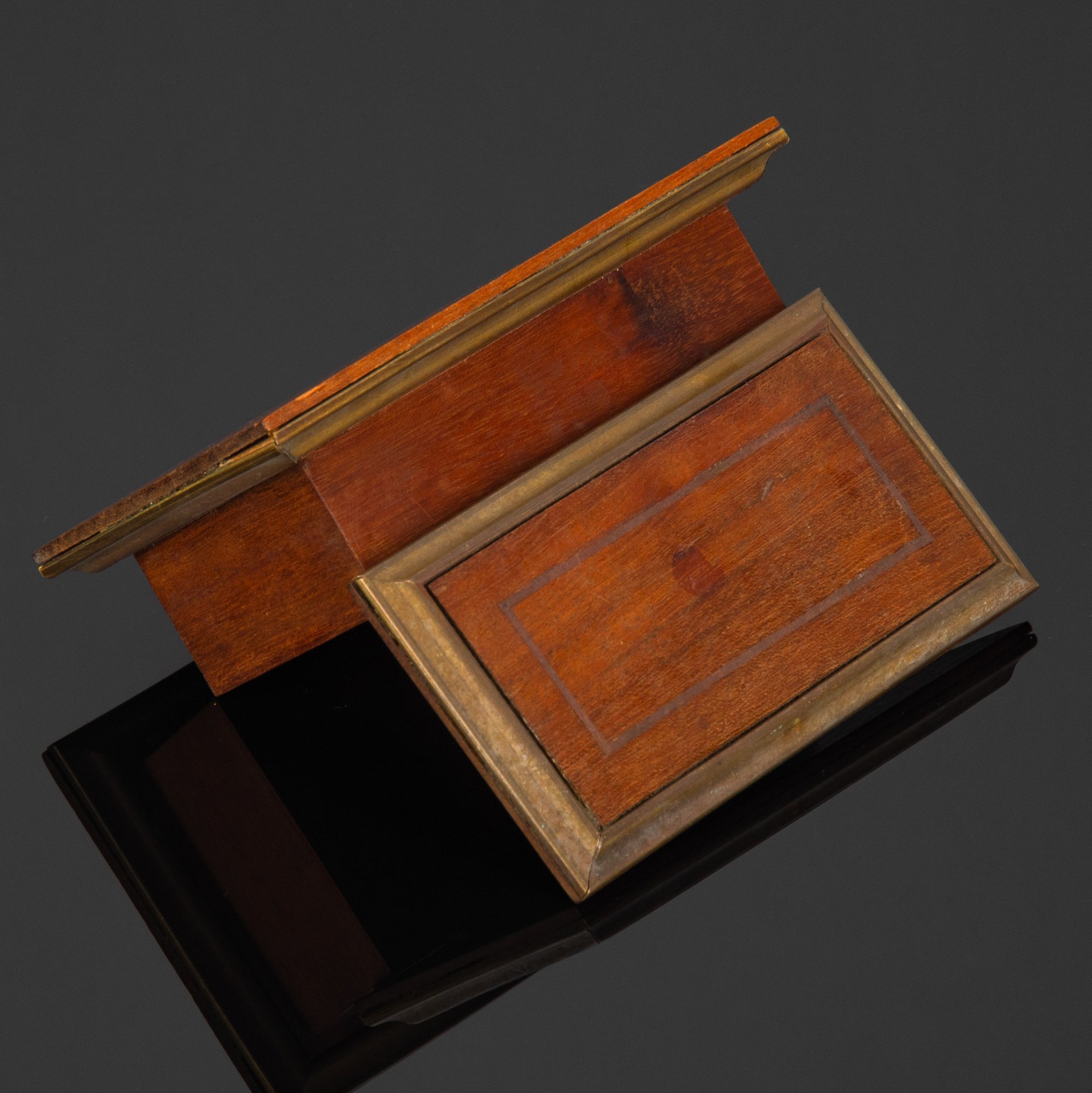 Шкатулка для марок (марочница), дерево, металл, Западная Европа, 1920-1950 гг.