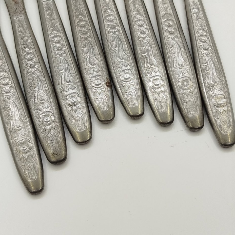 Набор из 8-ми десертных ножей с цветочным декором на ручках, сталь, Завод «Труд» (р.п. Вача), СССР, 1980-1990 гг.