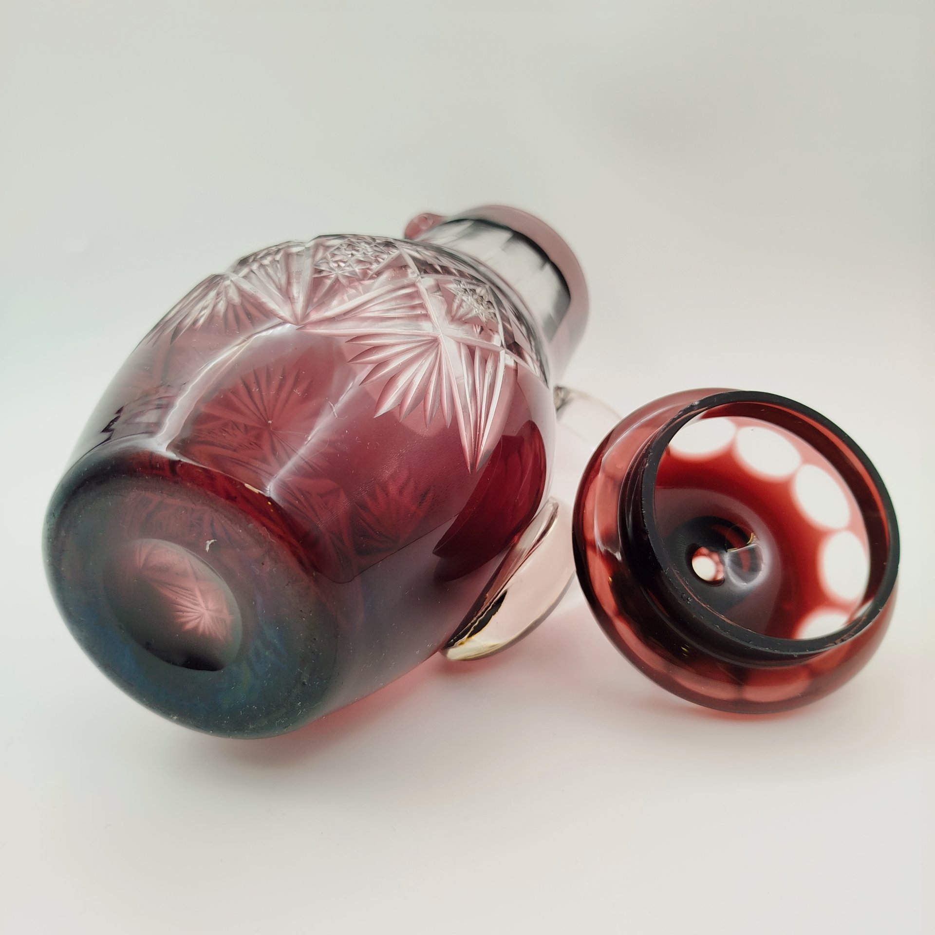 Прибор для воды (кувшин и стакан) марганцевого цвета, хрусталь, алмазная грань, Дятьковский хрустальный завод, СССР, 1970-1990 гг.