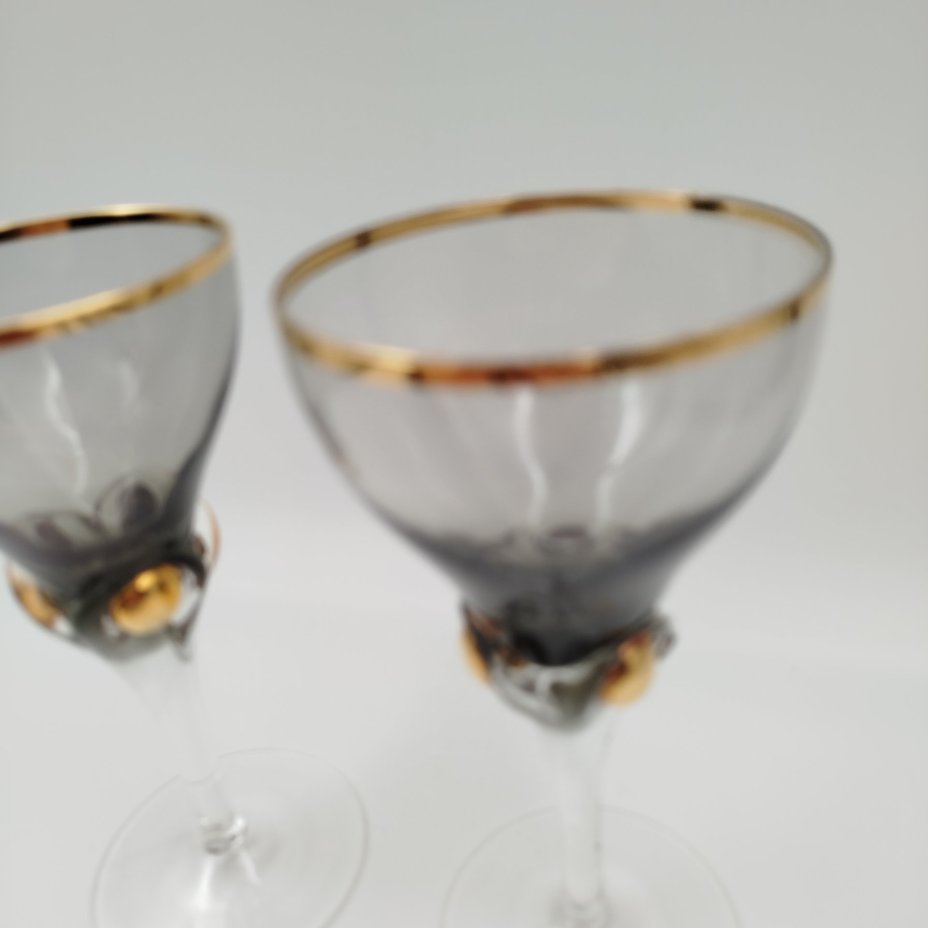 Набор бокалов на 2 персоны дымчатого оттенка