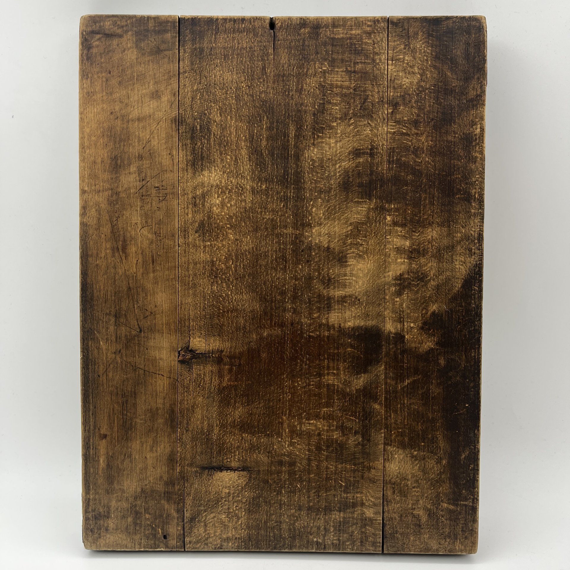 Икона "Господь Вседержитель", написанная на доске с торцевыми шпонками, дерево, темпера, золочение, Российская империя, 1880-1915 гг.