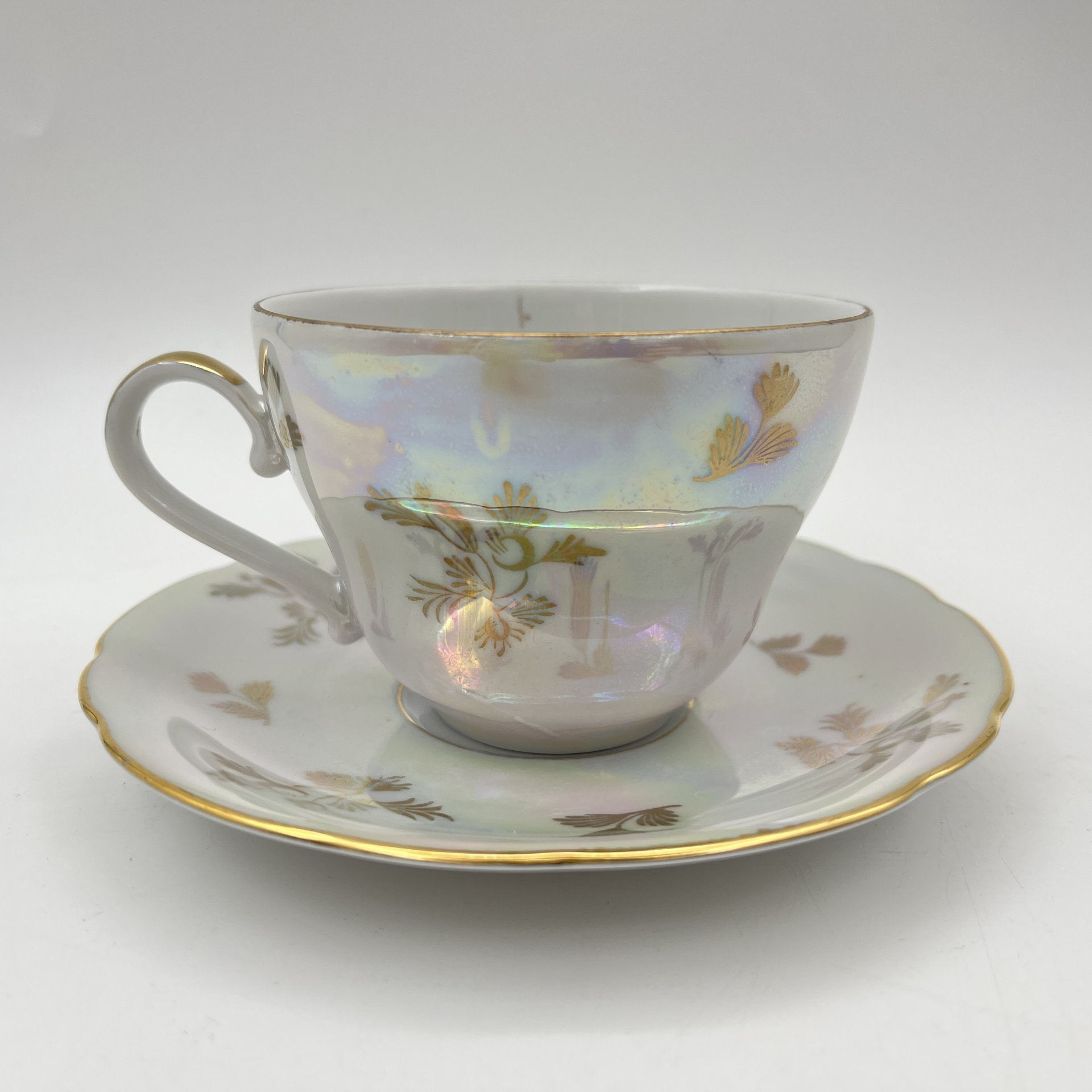 Чайная пара "Мадонна", фарфор, деколь, люстр, золочение, Kahla, ГДР, 1967-1987 гг.