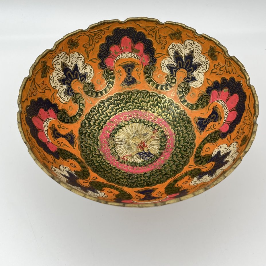 Конфетница с растительным восточным декором