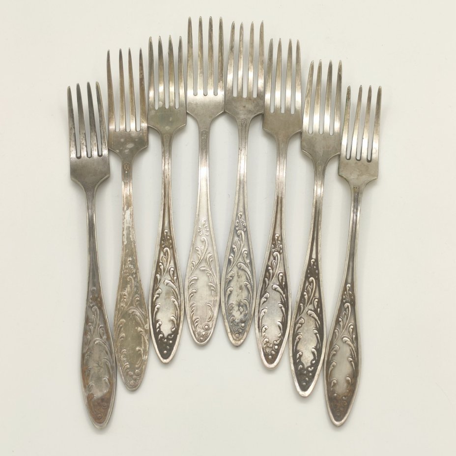 Набор из восьми десертных вилок "Пламя", мНЦ (медь-никель-цинк), Кольчугинский завод цветных металлов, СССР, 1960-1990 гг.