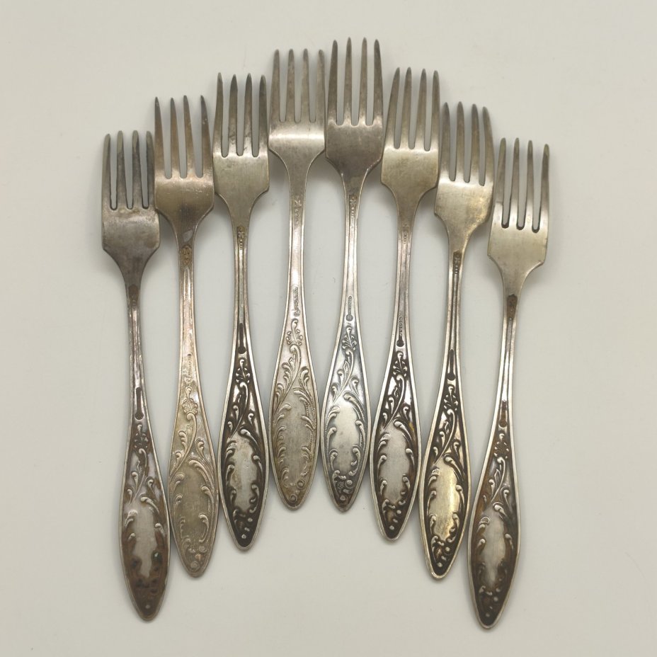 Набор из восьми десертных вилок "Пламя", мНЦ (медь-никель-цинк), Кольчугинский завод цветных металлов, СССР, 1960-1990 гг.