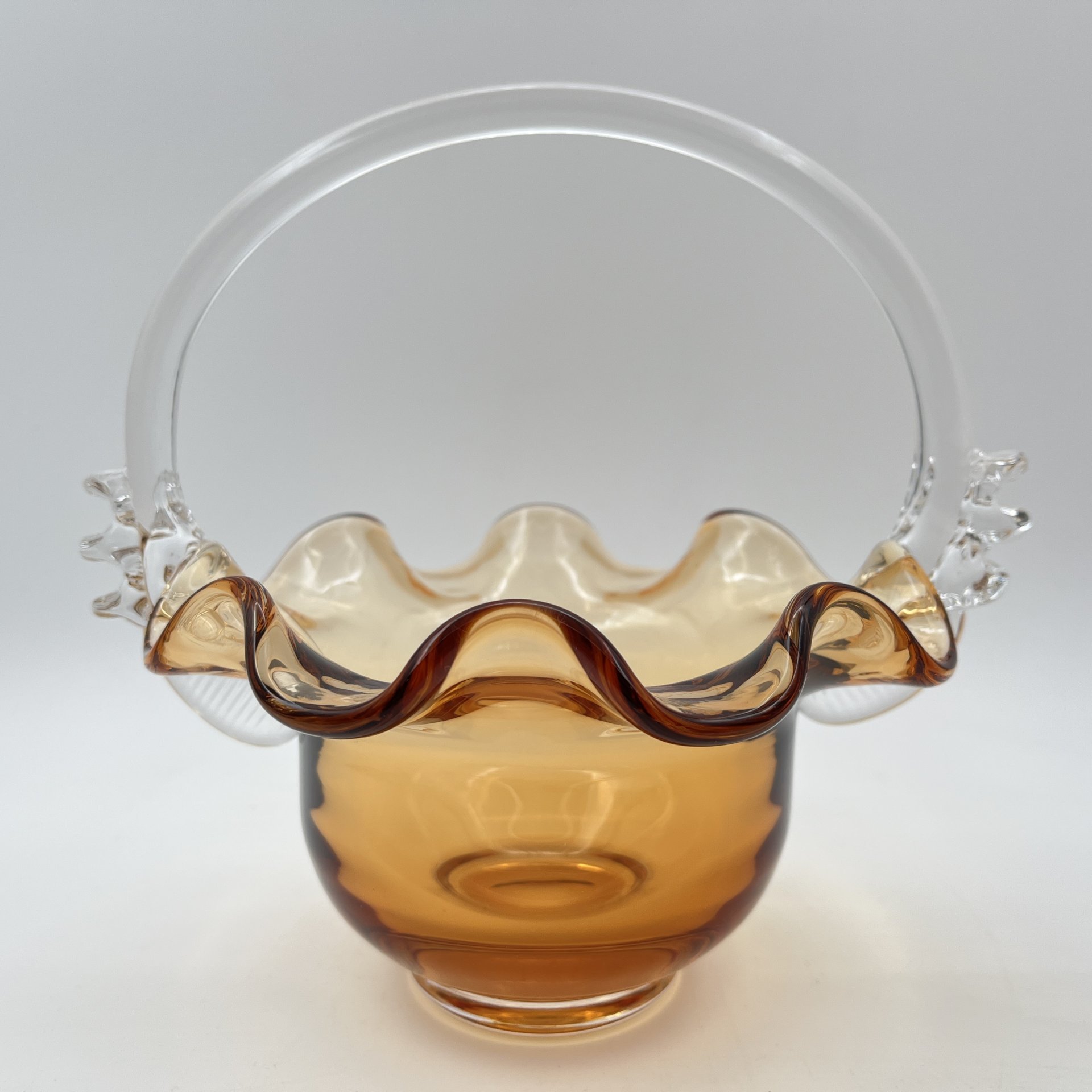 Ваза-конфетница в форме корзинки, стекло, гутная техника, СССР, 1960-1980 гг.