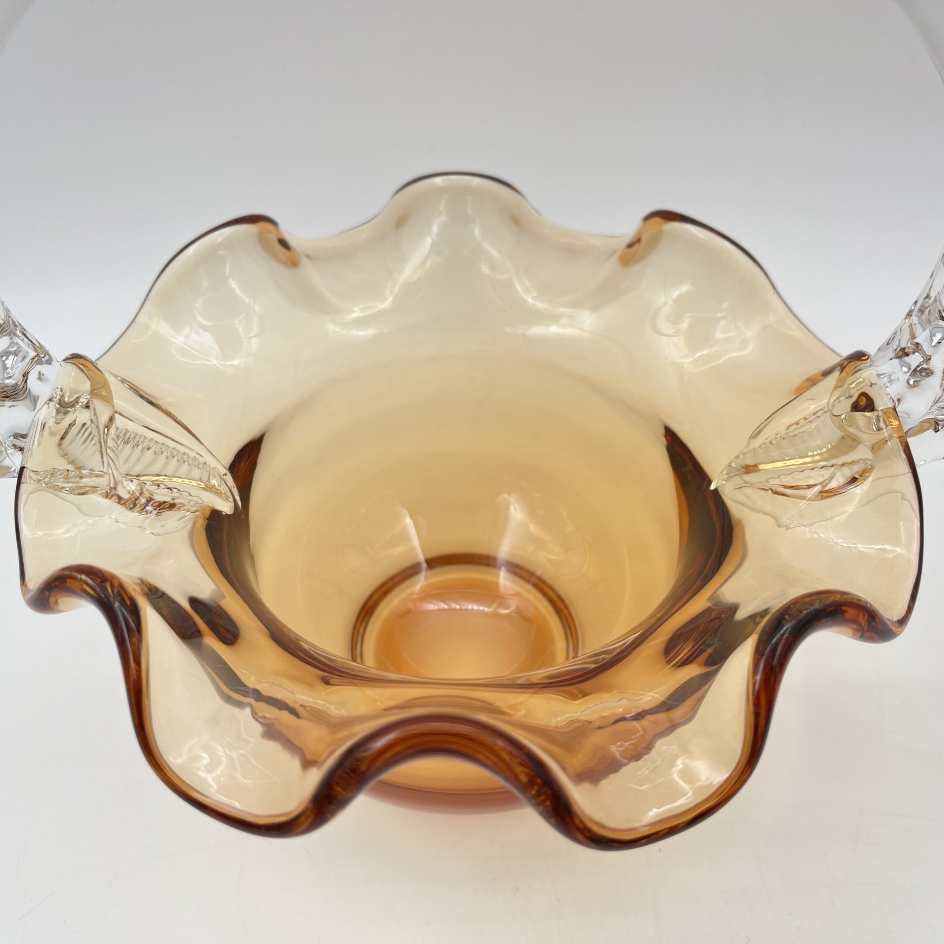 Ваза-конфетница в форме корзинки, стекло, гутная техника, СССР, 1960-1980 гг.