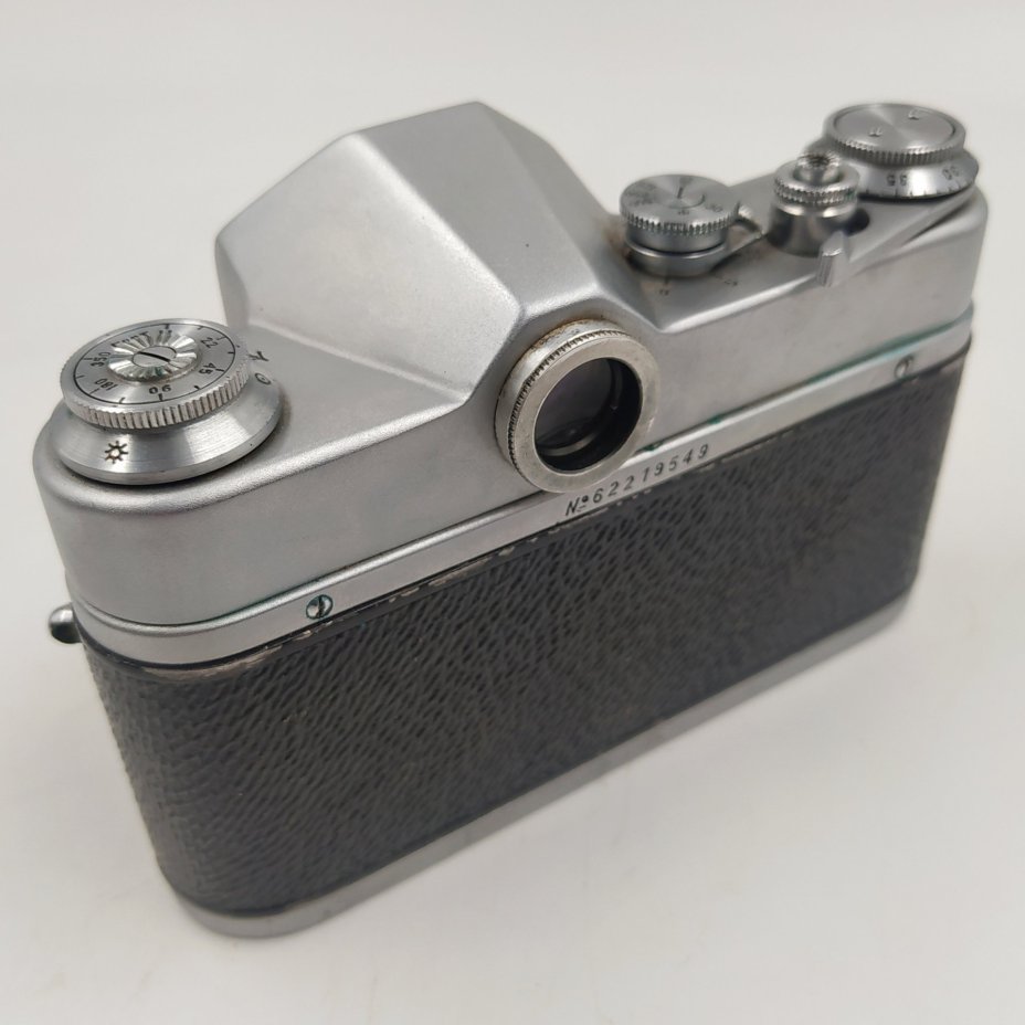 Фотоаппарат "Зенит-3" в оригинальном кофре (без объектива), металл, стекло, пластик, кожа, Красногорский механический завод (КМЗ), СССР, 1962 г.