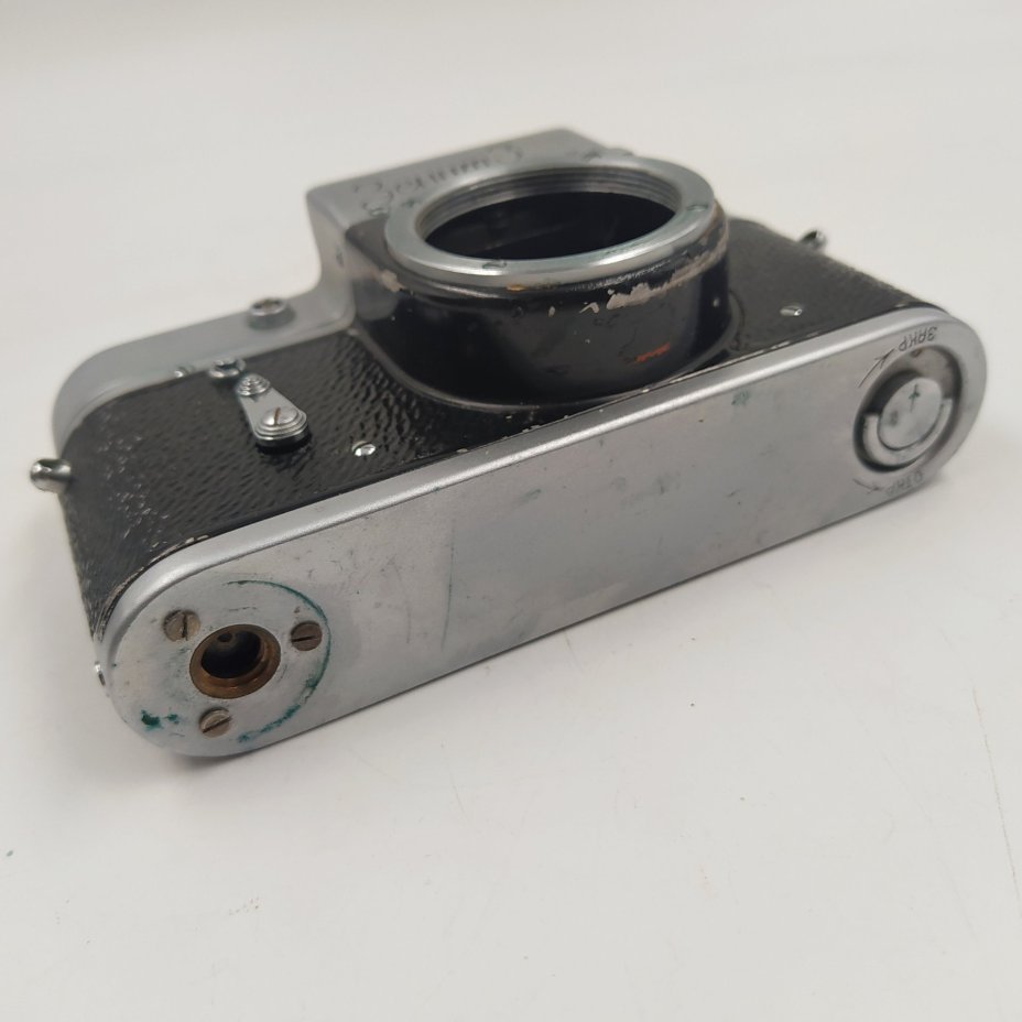 Фотоаппарат "Зенит-3" в оригинальном кофре (без объектива), металл, стекло, пластик, кожа, Красногорский механический завод (КМЗ), СССР, 1962 г.