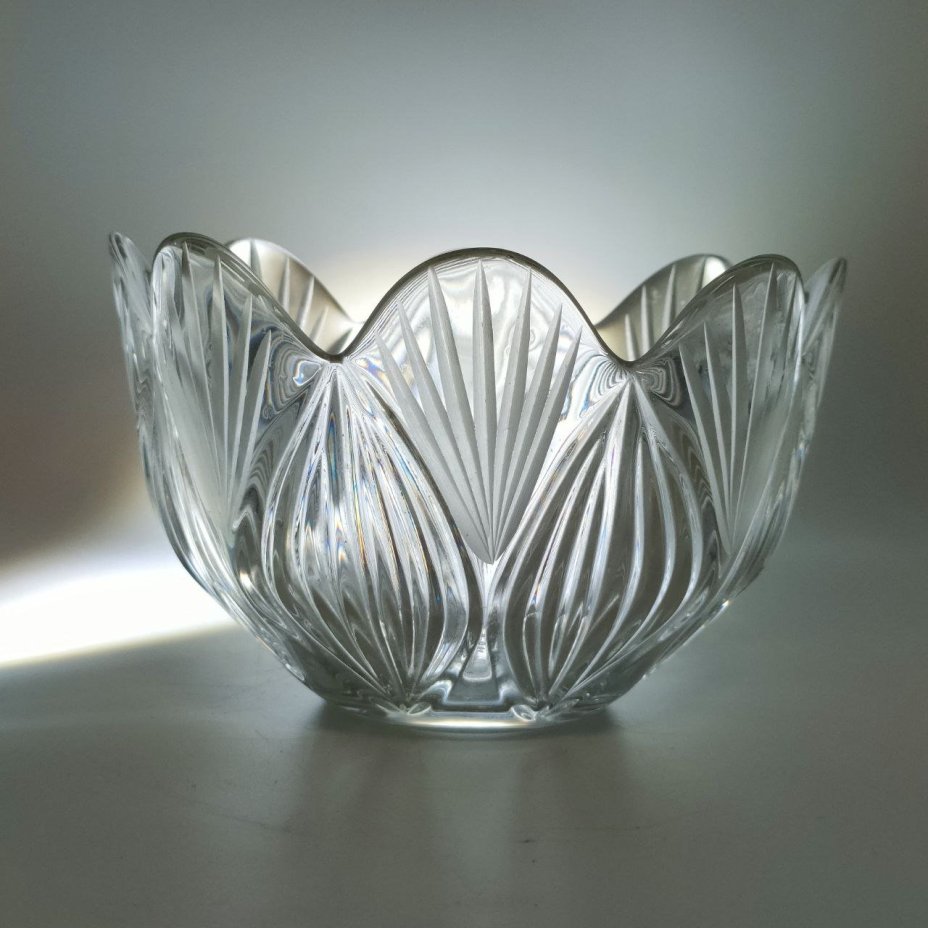 Фруктовница (конфетница) с растительным декором, хрусталь, алмазная грань, СССР, 1970-1990 гг.