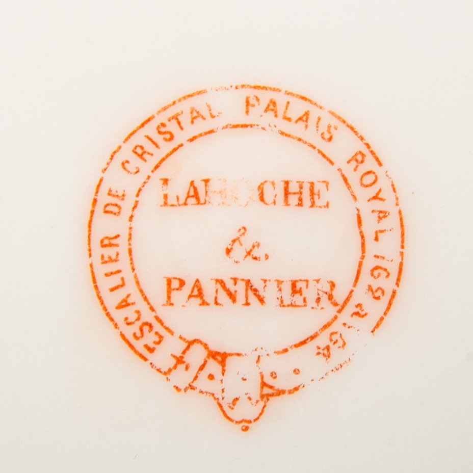 Тарелка с монограммой под короной барона, Lahoche & Pannier Escalier de Cristal Palais Royal 162