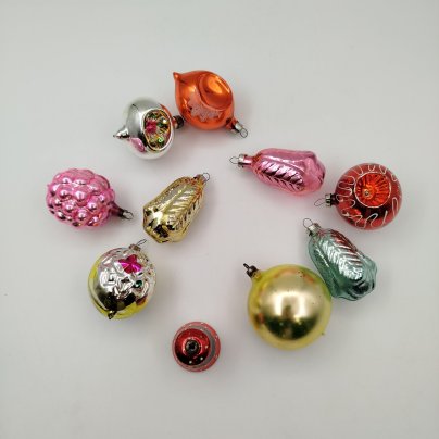 Набор ёлочных игрушек разных форм и расцветок, стекло, роспись, металл, СССР, 1970-1990 гг.