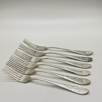 Набор из шести обеденных вилок с растительным декором, мНЦ (медь-никель-цинк), Вольнянский завод столовых приборов им. Шевченко (ЗiШ, ЗиШ), СССР, 1960-1980 гг.
