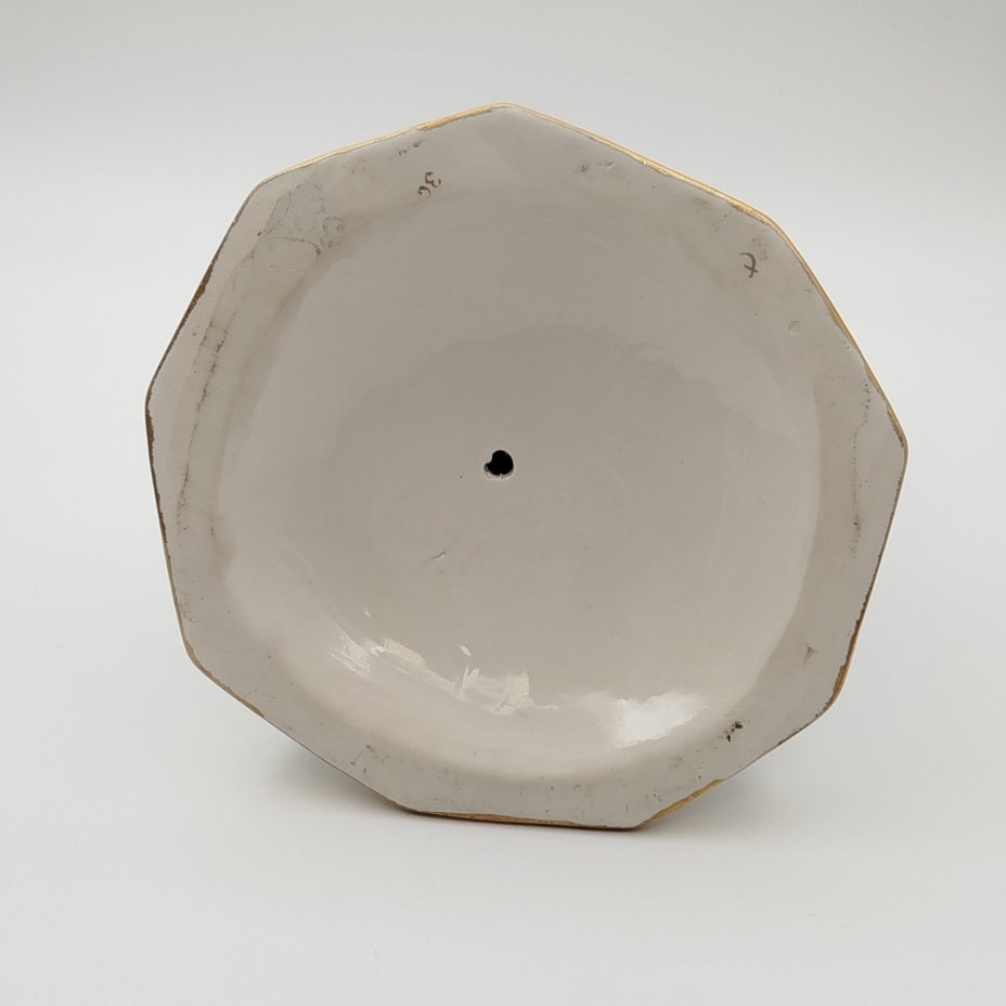 Статуэтка "Малахитовая шкатулка" ("Танюшка и тятино подаренье"), скульптор О.М. Богданова