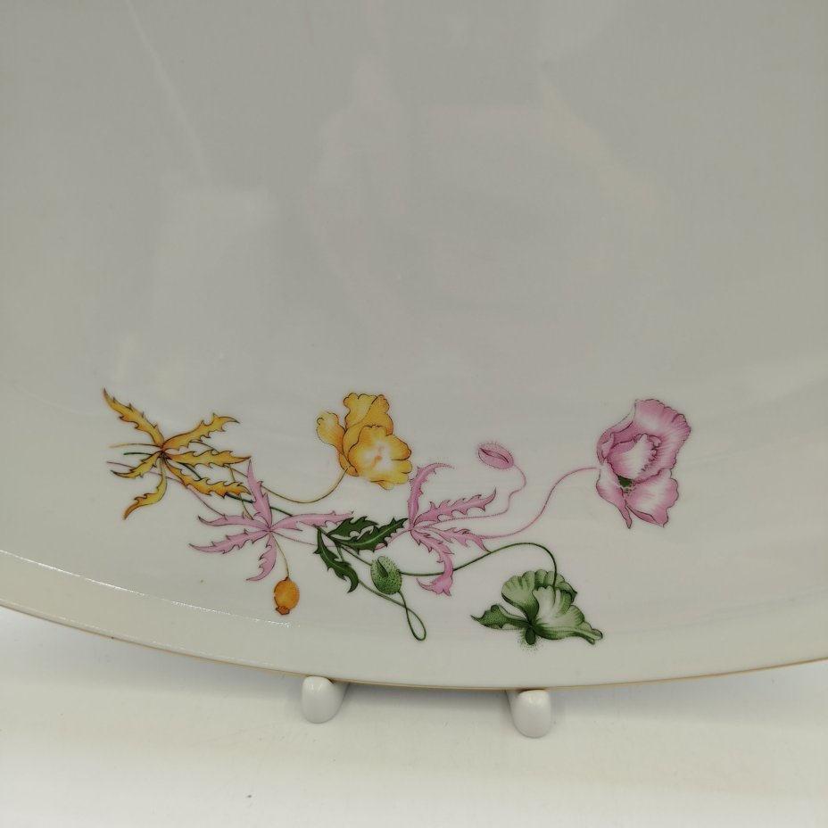 Блюдо овальной формы с растительным декором, фарфор, деколь, золочение, Concordia Lesov, Чехословакия, 1970-1991 гг.