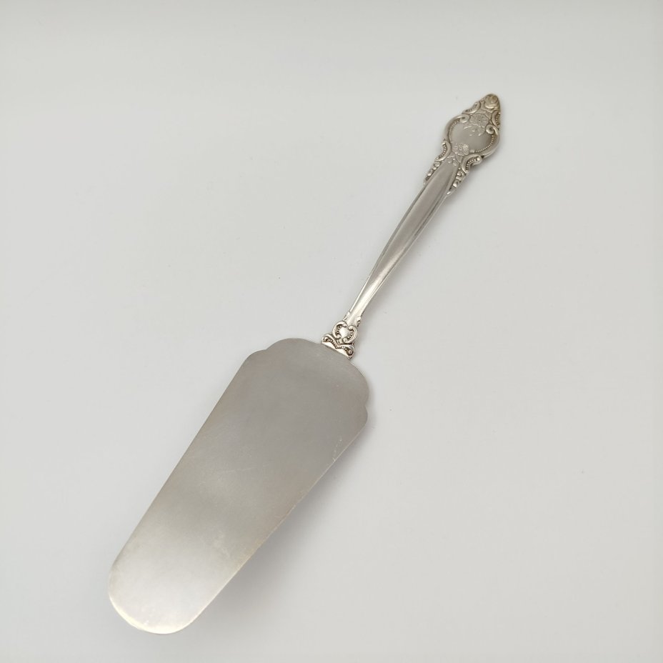 Лопатка сервировочная с растительным декором