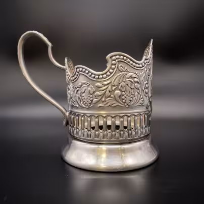 Подстаканник "Миру-Мир!" с рельефным декором и прорезным орнаментом, Кольчугинский завод цветных металлов