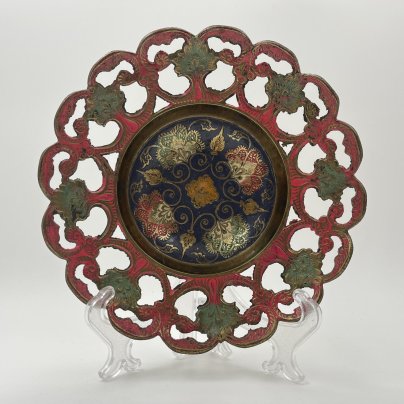 Орешница с прорезным бортом и флоральным декором в восточном стиле, латунь, холодные эмали, Индия, 1970-1990 гг.