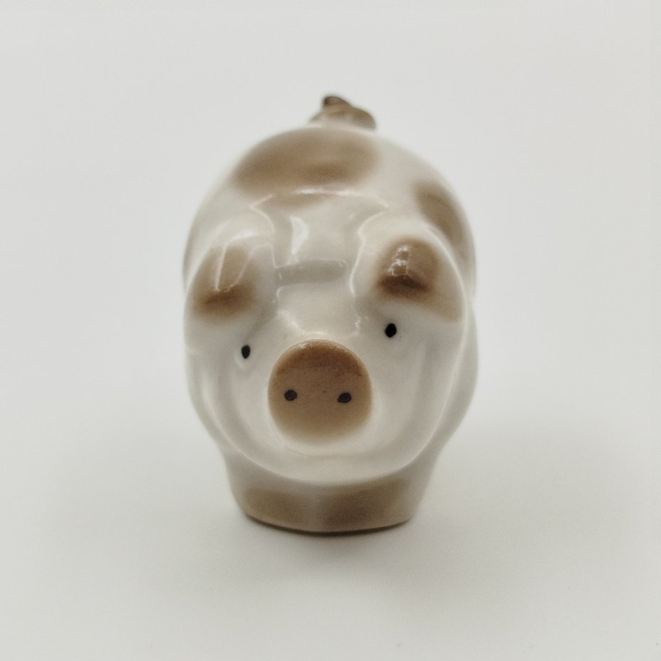 Статуэтка "Поросёнок"