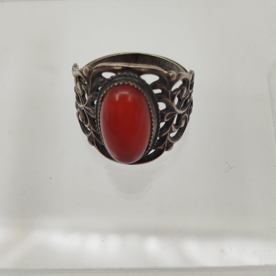 Кольцо со вставкой коричневого цвета (сердолик), металл, СССР, 1970-1990 гг.