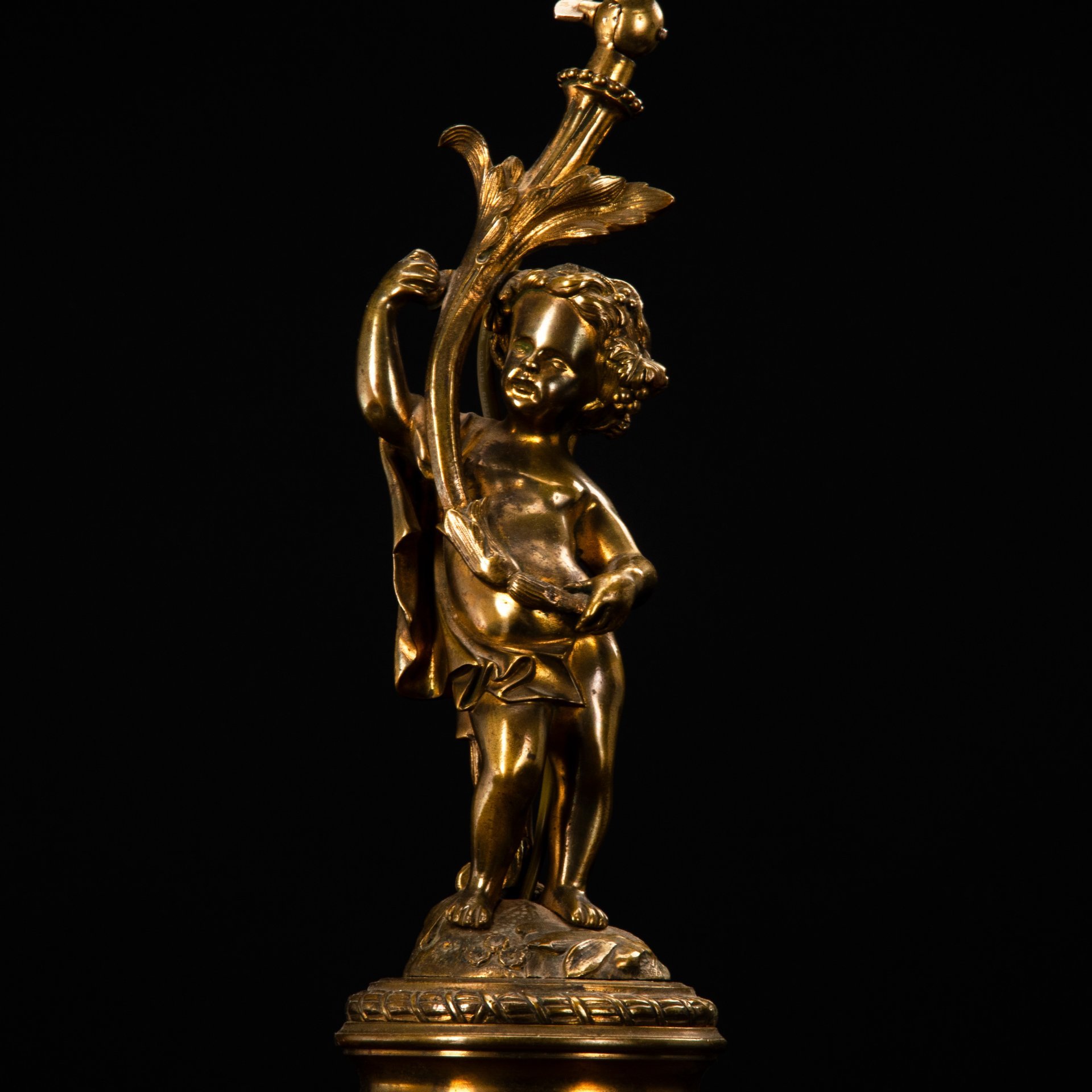 Лампа с фигурой путти, бронза, стекло, Западная Европа, 1890-1920 гг.