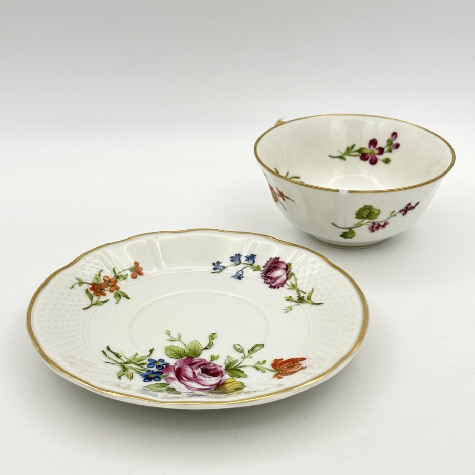 Чайная пара с цветочным декором, Bernardaud