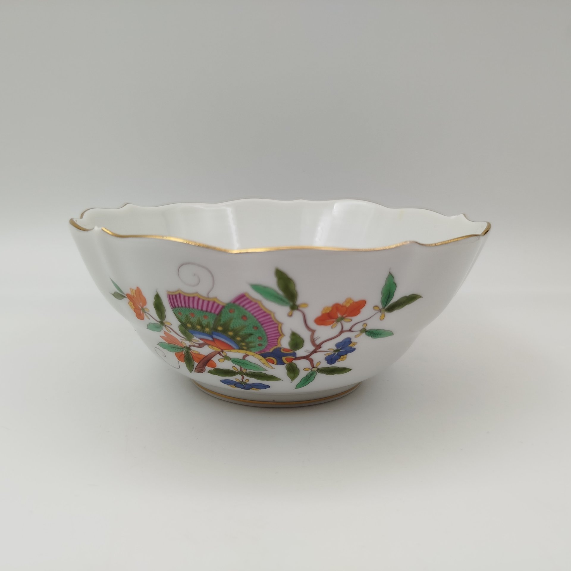 Пиала из серии "Butterfly", фарфор, роспись, золочение, Meissen (Мейсенский фарфор), Германия, 1950-1970 гг.