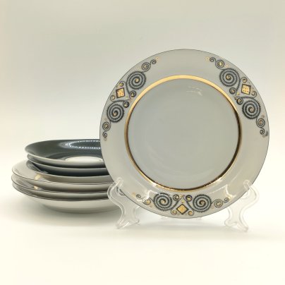 Набор из 3-х блюдец и 4-х пирожковых тарелок из сервиза "Марианна", автор формы Эрик Эллер, автор рисунка Беатрис Карклиня, фарфор, крытье, деколь, золочение, Рижский фарфорово-фаянсовый завод, СССР, 1970-1980 гг.