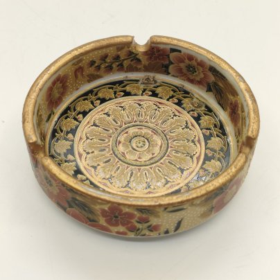 Пепельница с цветочным декором, фарфор, деколь, золочение, Азия, 1980-2000 гг.