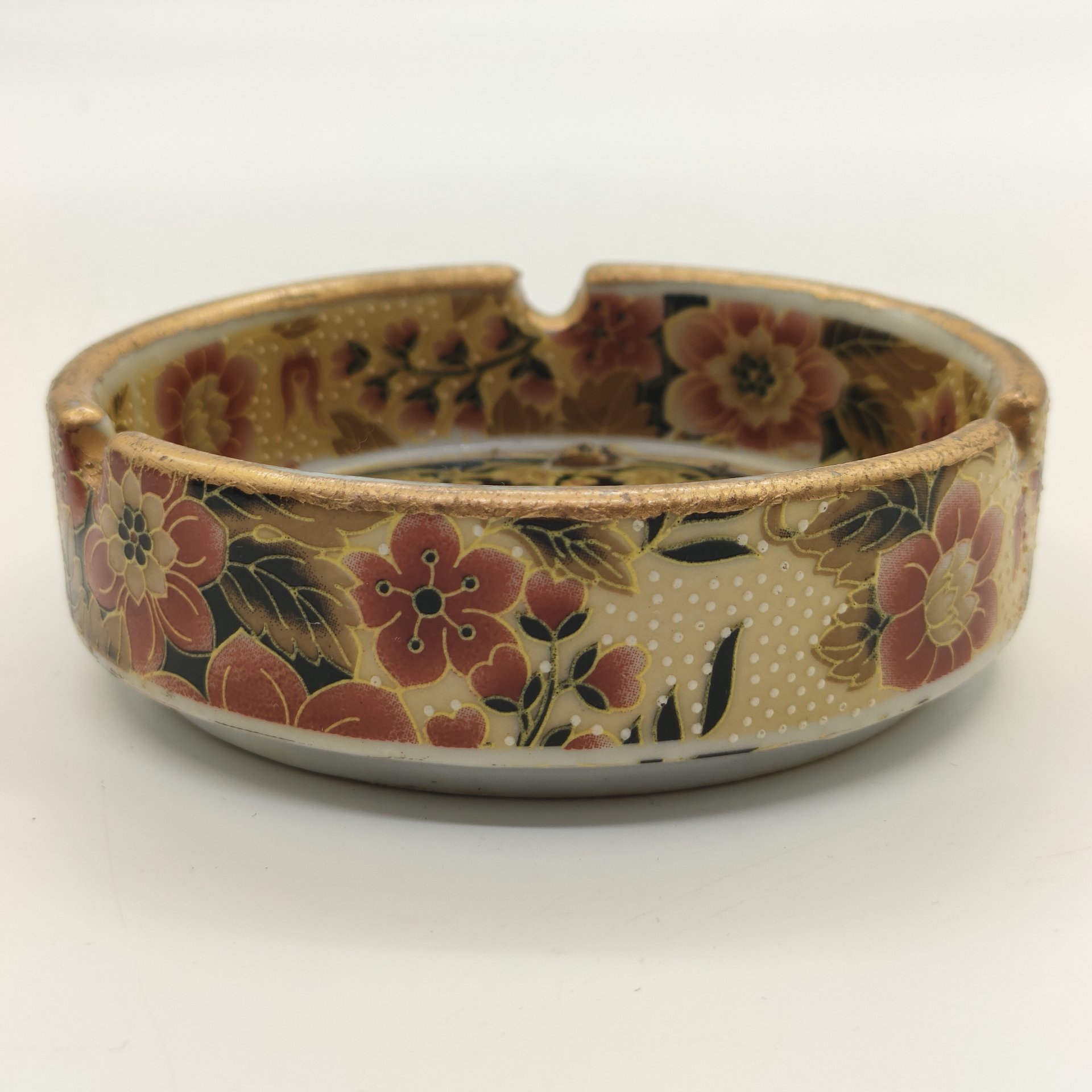 Пепельница с цветочным декором, фарфор, деколь, золочение, Азия, 1980-2000 гг.