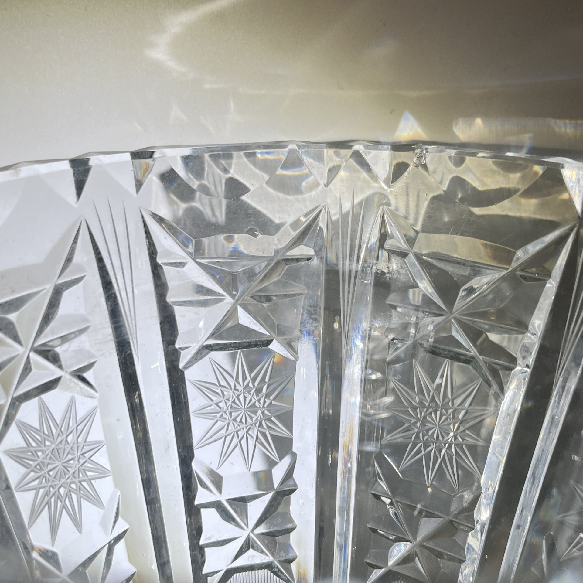 Ваза для цветов с резным геометрическим декором, хрусталь, алмазная грань, СССР, 1970-1990 гг.