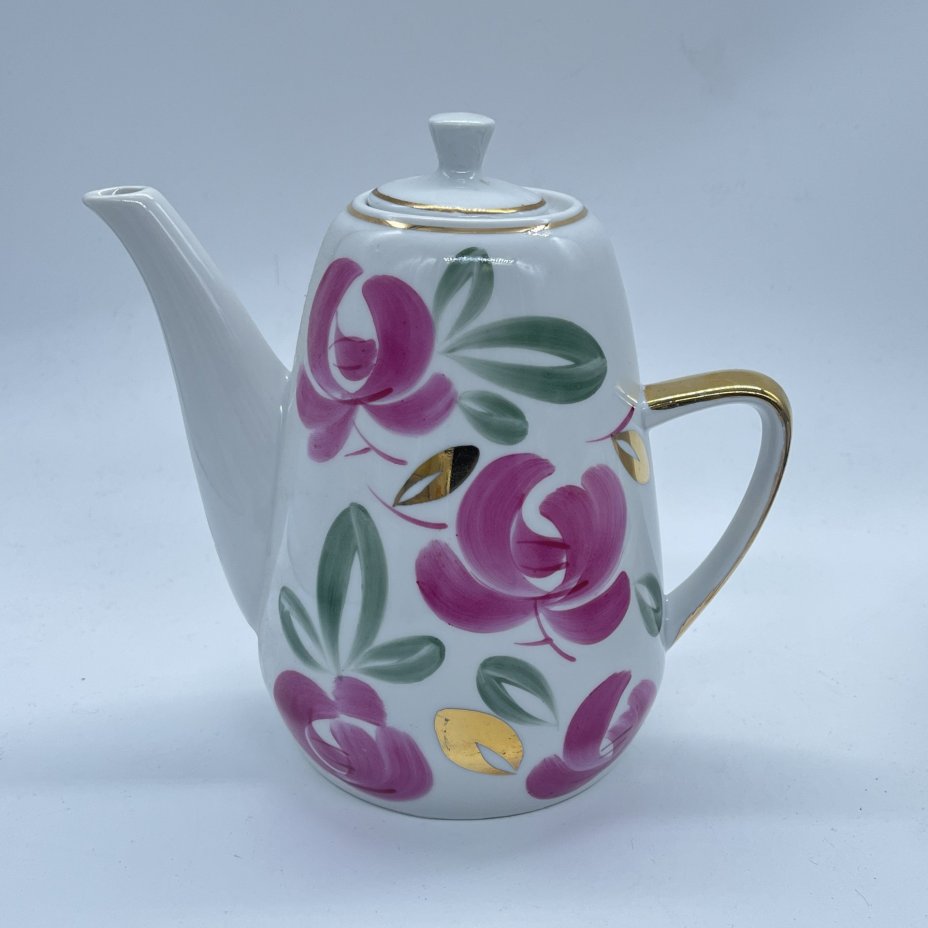 Чайник доливной с расписным цветочным декором, фарфор, роспись, золочение, Краснодарский фарфорово-фаянсовый завод «Чайка», СССР, 1960-1990 гг.