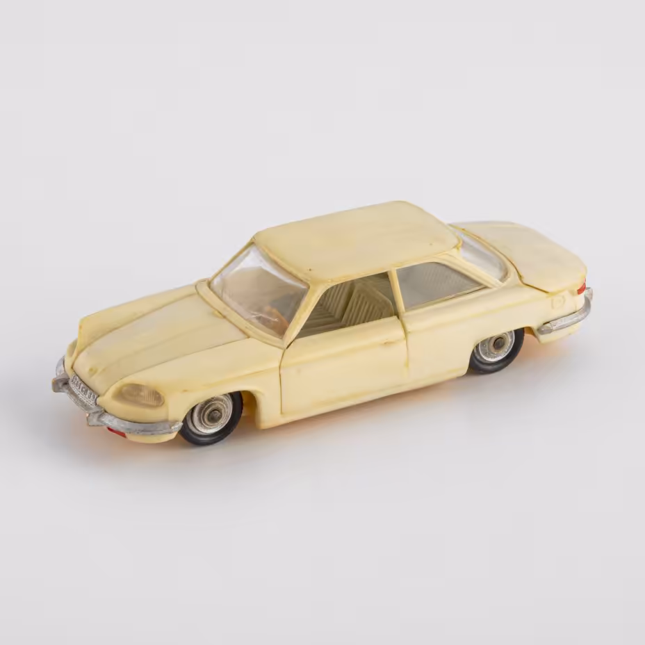 Модель коллекционная "Panhard 24 ВТ" 1:43