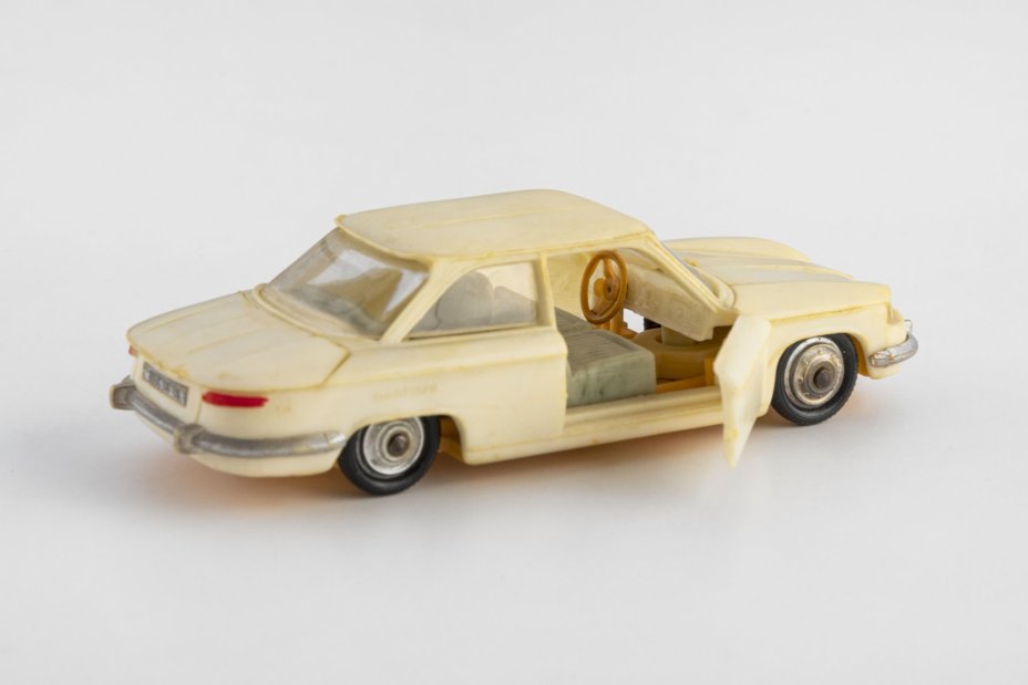 Модель коллекционная "Panhard 24 ВТ" 1:43
