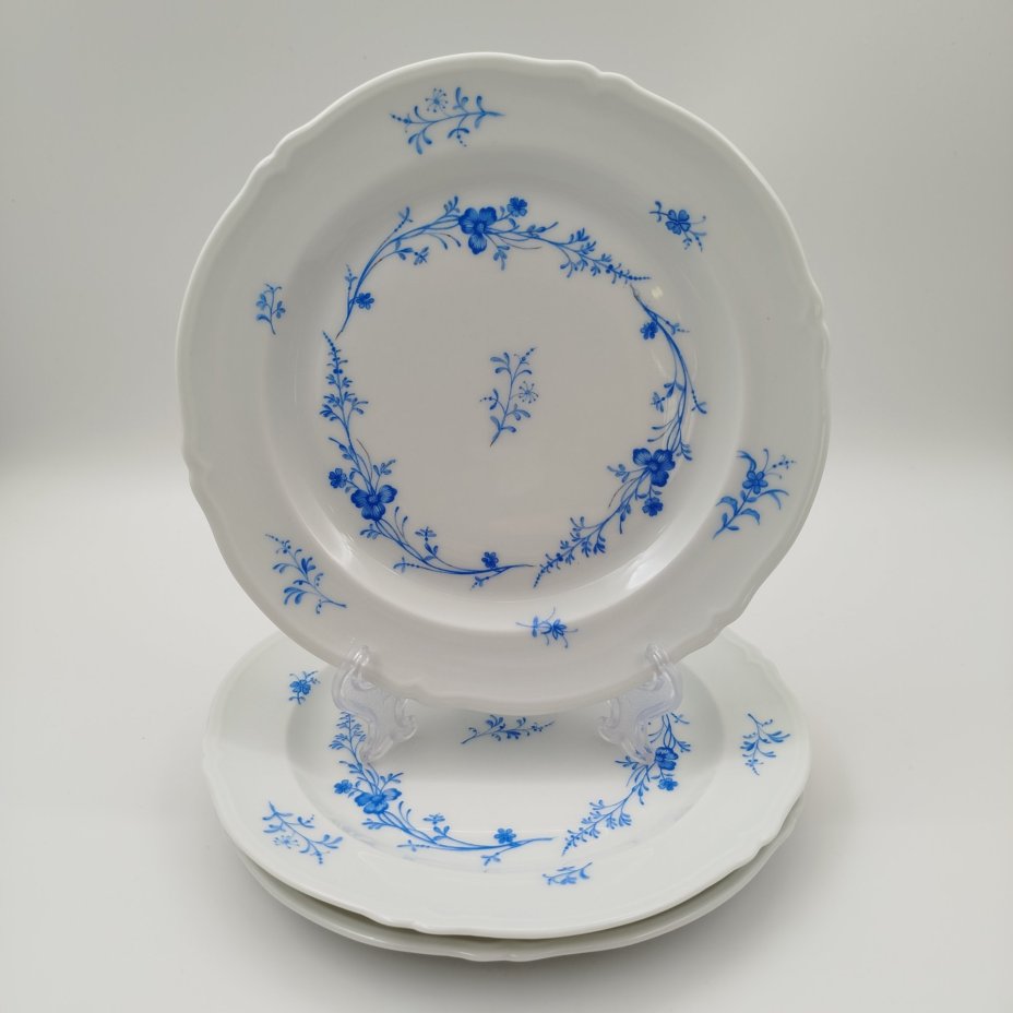 Набор из 3-х тарелок с нежным цветочным декором, узор "Chantilly Brindille", Georges Boyer, фарфор, деколь, Limoges, Франция, 1960-1980 гг.