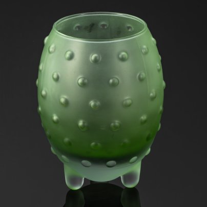 Ваза "Major" зеленого оттенка с матовой поверхностью, дизайнер Tina Nordström, Iittala